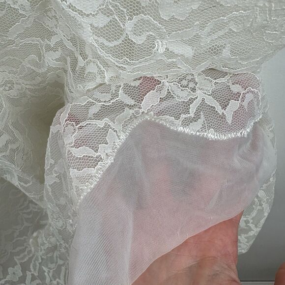 American Vintage Made in Hollywood CA 100% Nylon Lace Slip‎ Dress Size Small - Picture 6 of 9